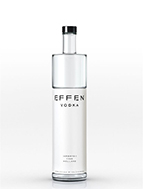 Eine ansprechende Vodkaflasche mit dem Namen "Effen Vodka" vor einem neutralen Hintergrund.