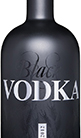 Eine markante Vodkaflasche mit dem Namen "Gansloser Black Vodka" vor einem dunklen Hintergrund.