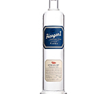 Hangar One Vodka Eine stilvolle Vodkaflasche mit dem Namen "Hangar One Vodka" vor einem neutralen Hintergrund.