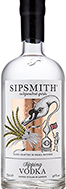 Eine stilvolle Vodkaflasche mit dem Namen "Sipsmith Vodka" vor einem neutralen Hintergrund.