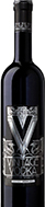 Eine stilvolle Vodkaflasche mit dem Namen "Vintage Vodka" vor einem neutralen Hintergrund.
